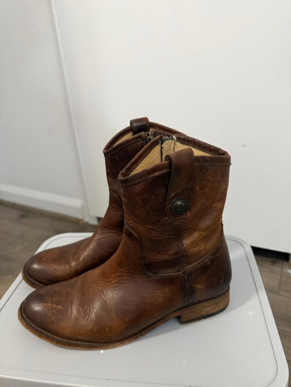 Frye Melissa Button Short Boots - Brown